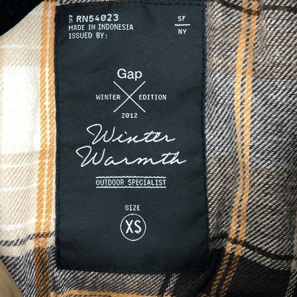 GAP Green Polyester Puffer Jacket | Perfect for Any Occasion - Picture 5 of 6